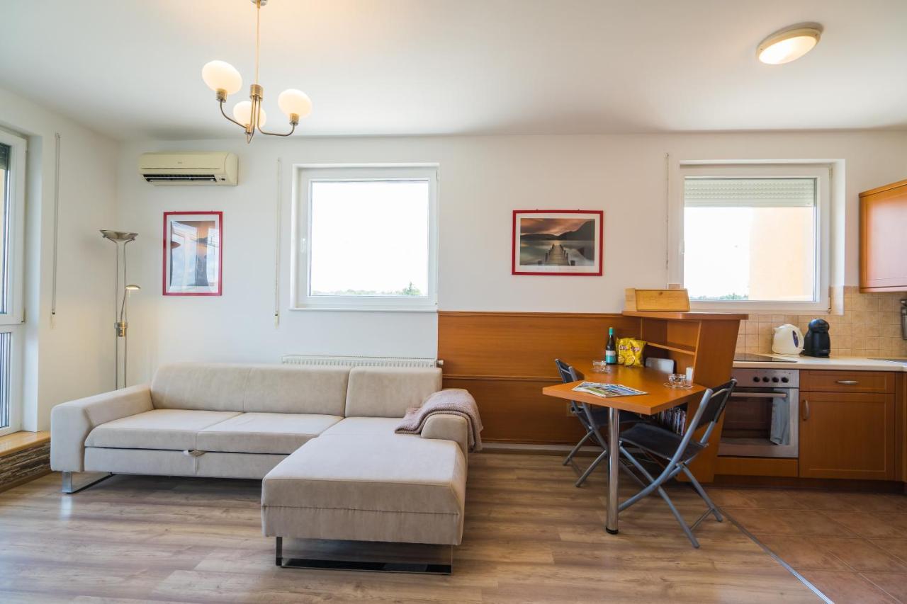 Myflat All-Season Apartment ชิโอฟก ภายนอก รูปภาพ